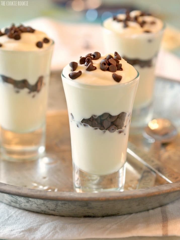 Super Easy White Chocolate Mousse | The Cookie Rookie
