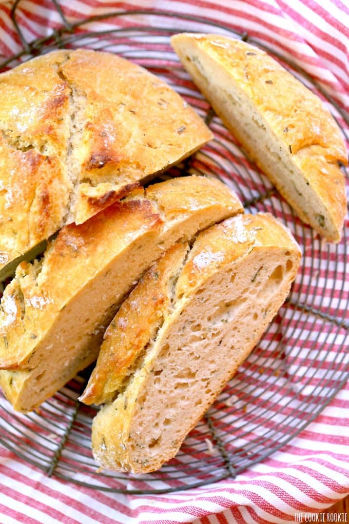 Rosemary Sea Salt Dutch Oven Bread