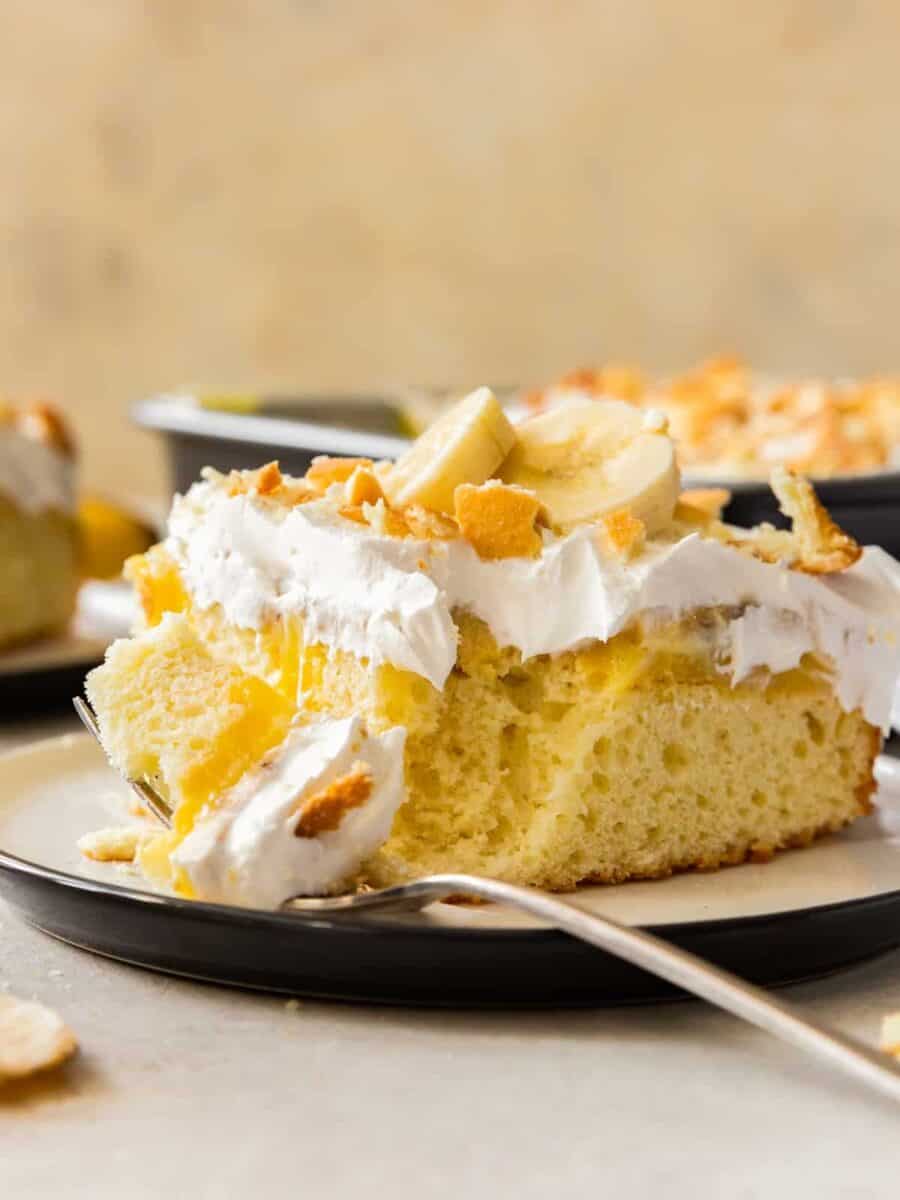 Banana Pudding Poke Cake Recipe The Cookie Rookie