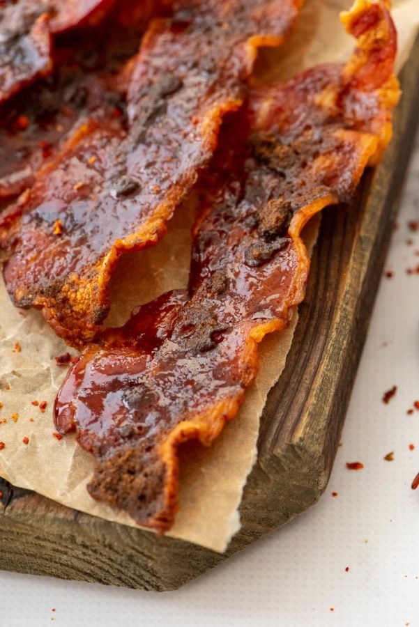 Sweet & Spicy Brown Sugar Bacon (Oven Baked Bacon) Recipe - The Cookie ...