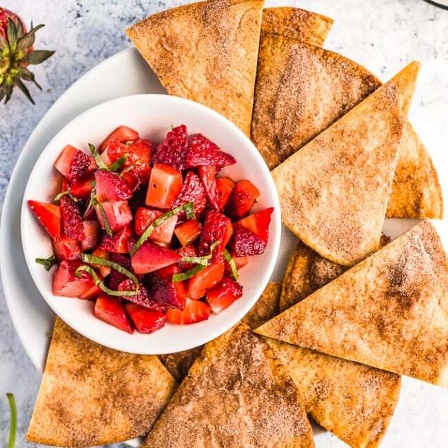 Strawberry Salsa with Cinnamon Tortilla Chips (Easy Fruit Salsa Recipe)