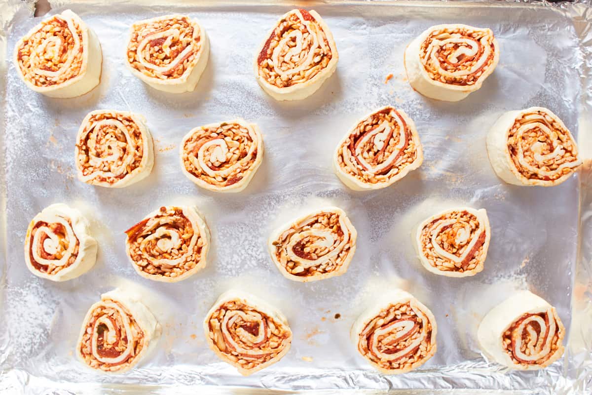 Pepperoni Pizza Rolls (Pizza Pinwheels) Recipe - The Cookie Rookie®