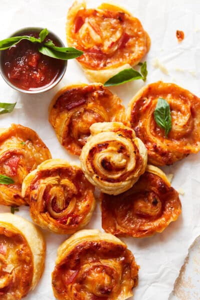 Pepperoni Pizza Rolls (Pizza Pinwheels) Recipe - The Cookie Rookie®