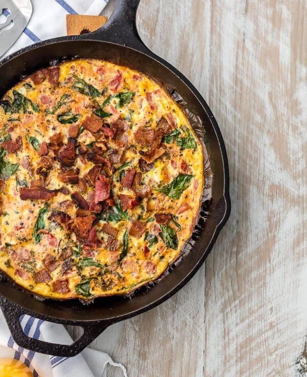 One Pan BLT Skillet Frittata is the perfect EASY RECIPE for breakfast or brunch! Healthy, delicious, and quick. Great for Christmas morning brunch!