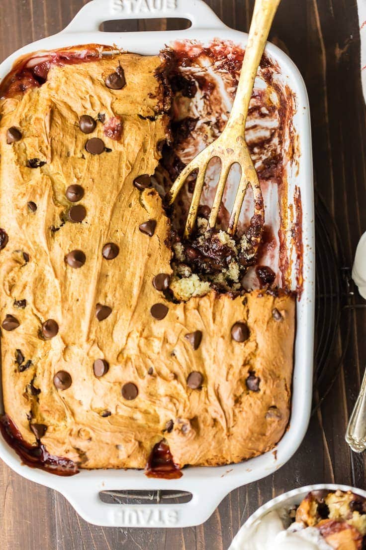 Dump Cake Recipe (Banana Split Cake) - The Cookie Rookie®