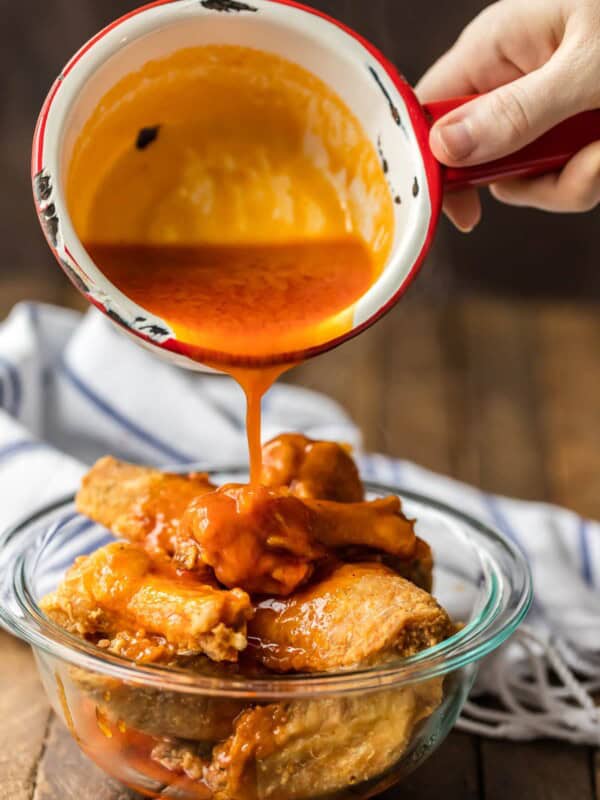 fried buffalo wings in sauce