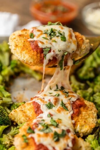 Baked Chicken Parmesan Recipe - Easy Chicken Parmesan (VIDEO!!)