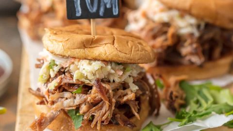 https://www.thecookierookie.com/wp-content/uploads/2017/02/crispy-bbq-pork-sandwiches-4-of-7-480x270.jpg