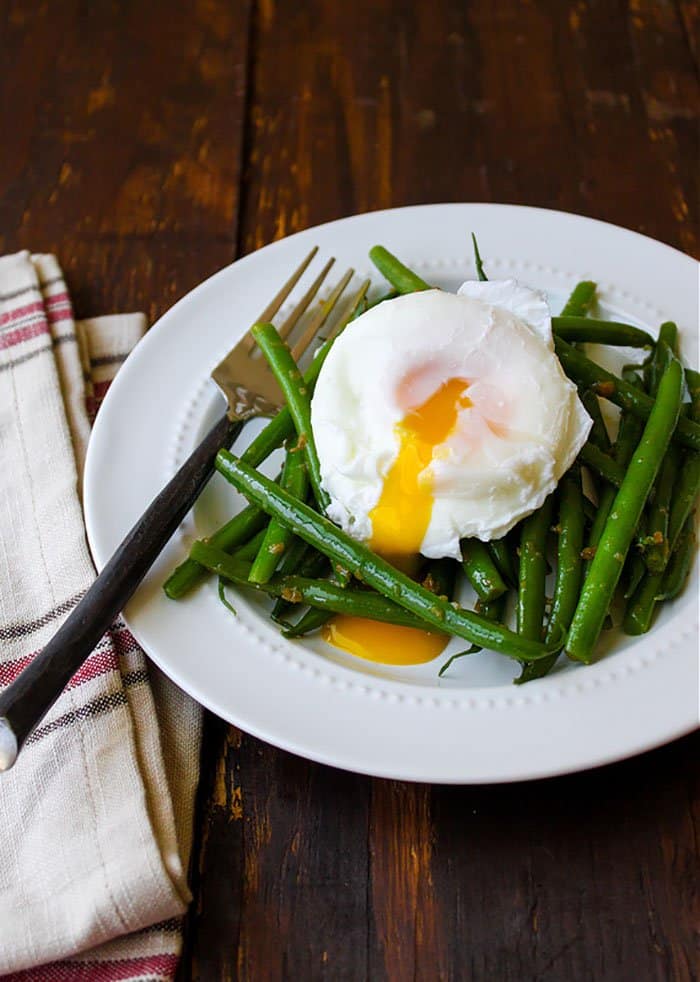 Haricots Verts with Poached Eggs | The Little Epicurean