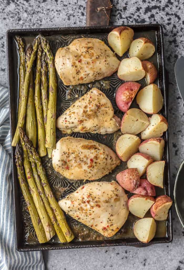 One Pan Honey Garlic Chicken and Vegetables | The Cookie Rookie