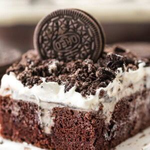 Oreo Cake  Creamy Oreo Poke Cake  Recipe - 71