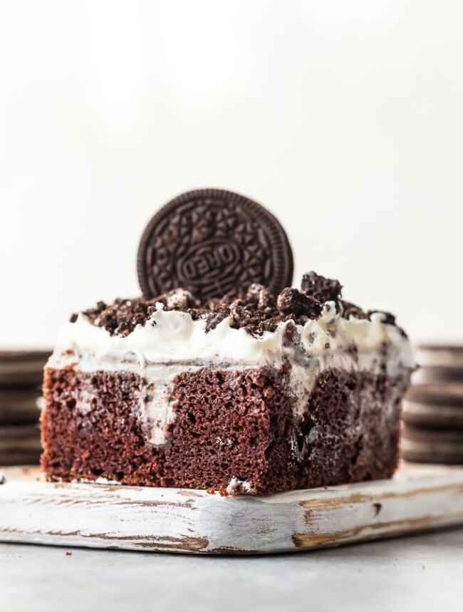 Oreo Cake (Creamy Oreo Poke Cake) Recipe - The Cookie Rookie®