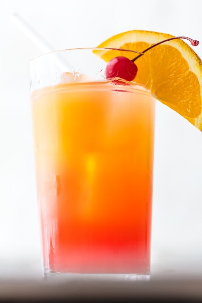 Tequila Sunrise Drink (Game Day Version!) VIDEO!