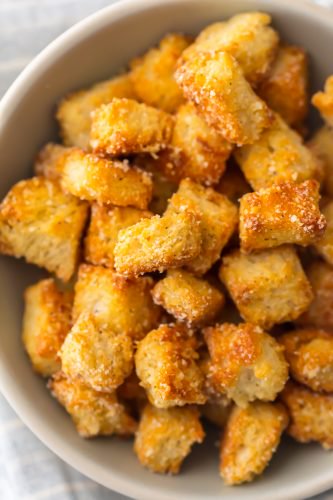 Homemade Croutons Recipe (Healthy Baked Croutons) VIDEO!!