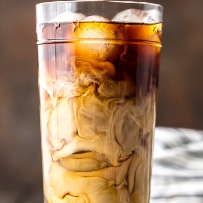 How to Make Homemade Cold Brew Coffee - Sip and Spice