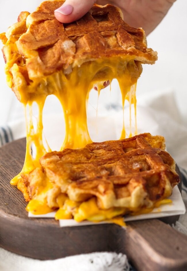 Apple Cheddar Waffle Sandwich (Waffle Grilled Cheese) Recipe - The ...