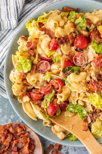 BLT Pasta Salad Recipe (VIDEO!!!) - The Cookie Rookie