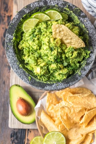 Best Guacamole Recipe Ever (VIDEO) | The Cookie Rookie