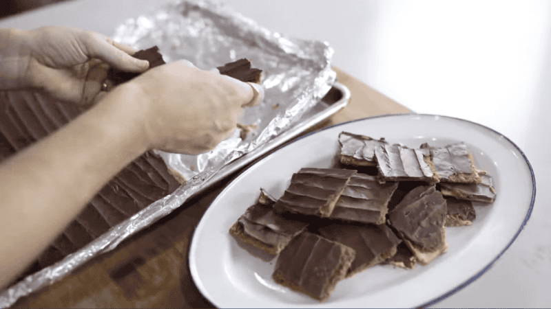 Saltine Cracker Toffee Recipe - 21