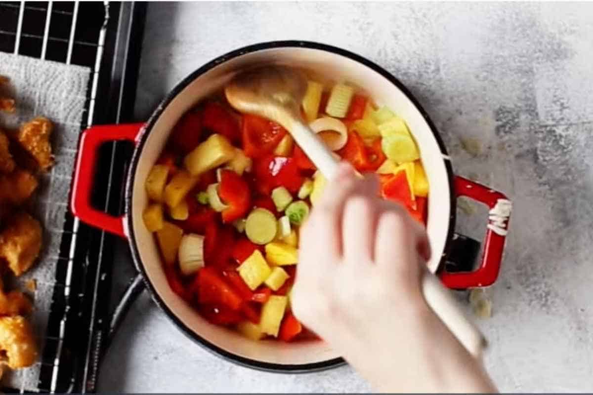 add all veggies and pineapple cubes to make the sauce