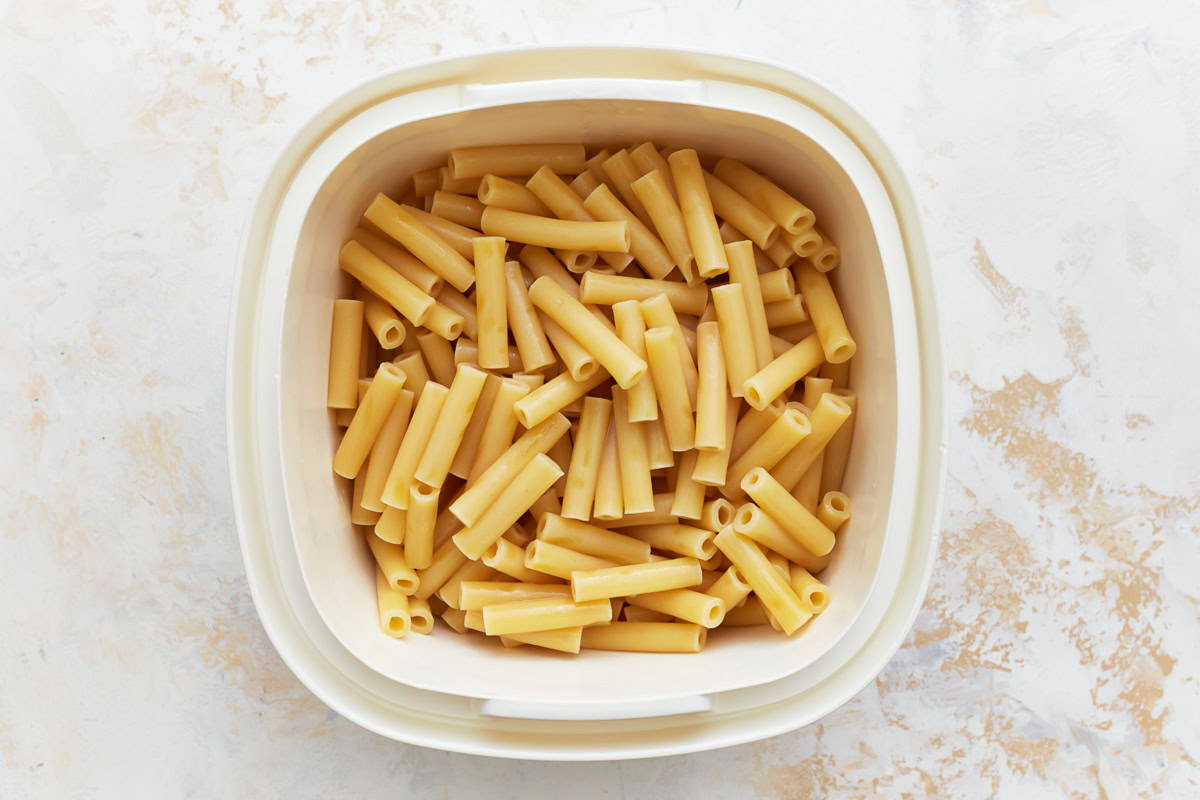 cooked ziti in a bowl.