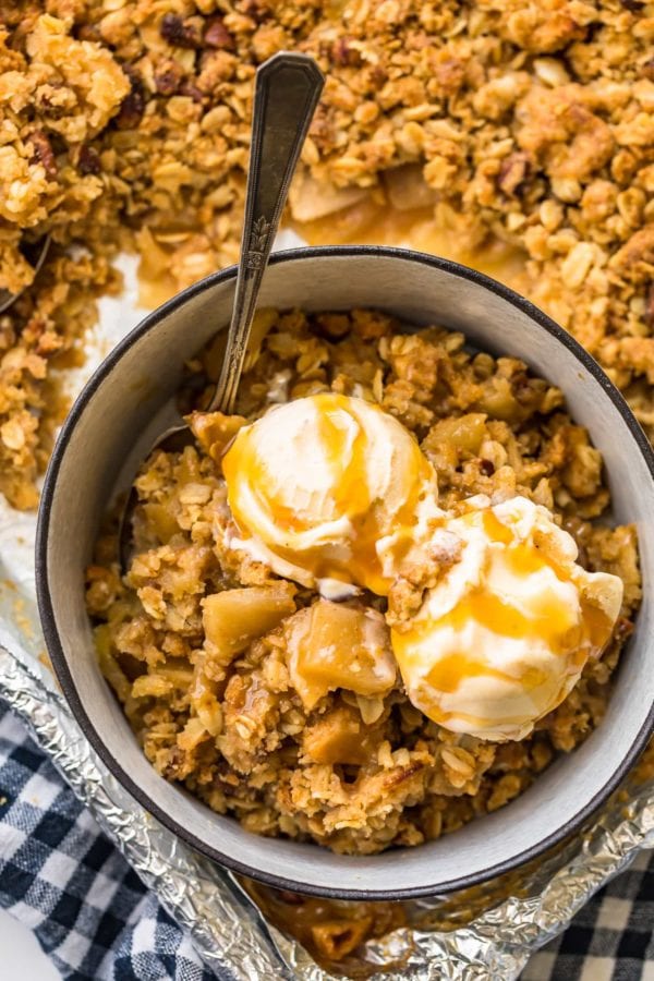 Sheet Pan Apple Crisp Recipe - The Cookie Rookie® (VIDEO!!!)