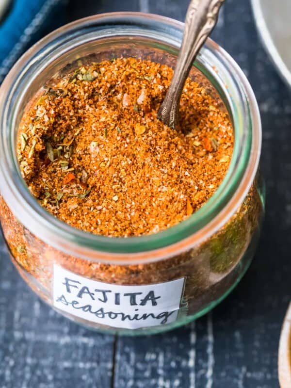 homemade fajita seasoning in a jar