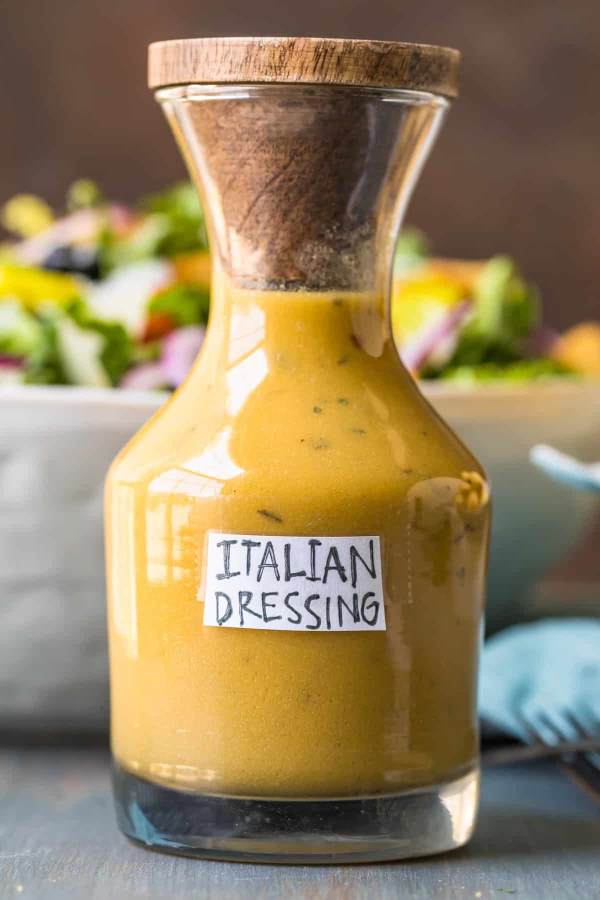 https://www.thecookierookie.com/wp-content/uploads/2019/09/homemade-italian-dressing-copycat-olive-garden-vinaigrette-1-of-6.jpg
