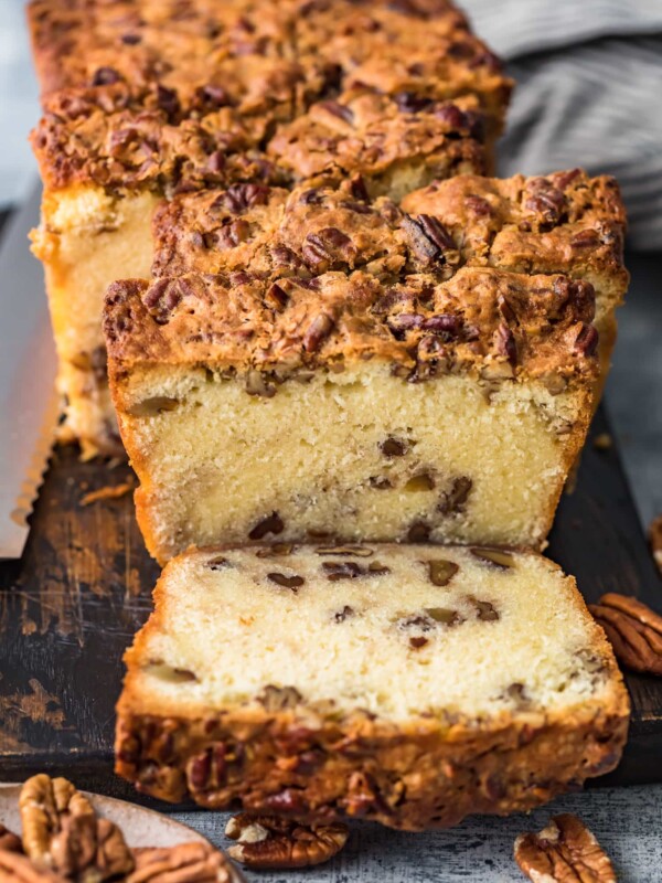 sliced pecan pie pound cake