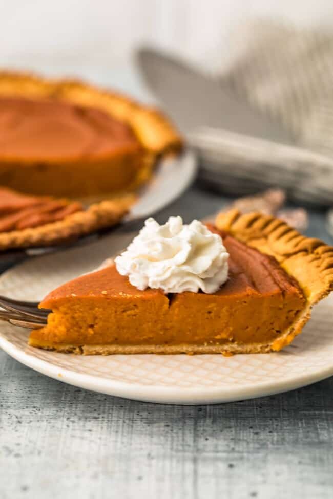 Vegan Pumpkin Pie Recipe (Dairy Free!) - The Cookie Rookie®