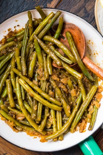 Green Beans and Bacon Recipe (Pennsylvania Dutch Beans) - The Cookie ...