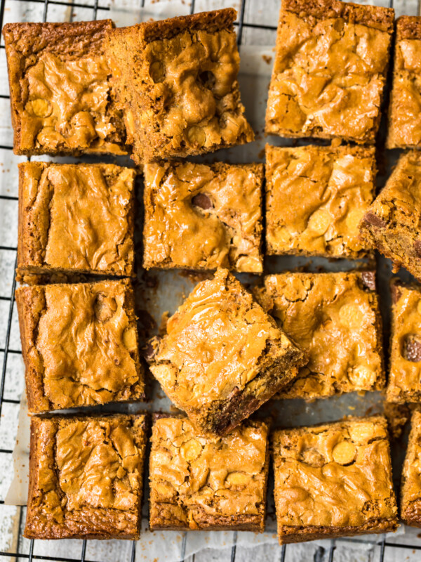 overhead image of sliced blondies with chocolate chips