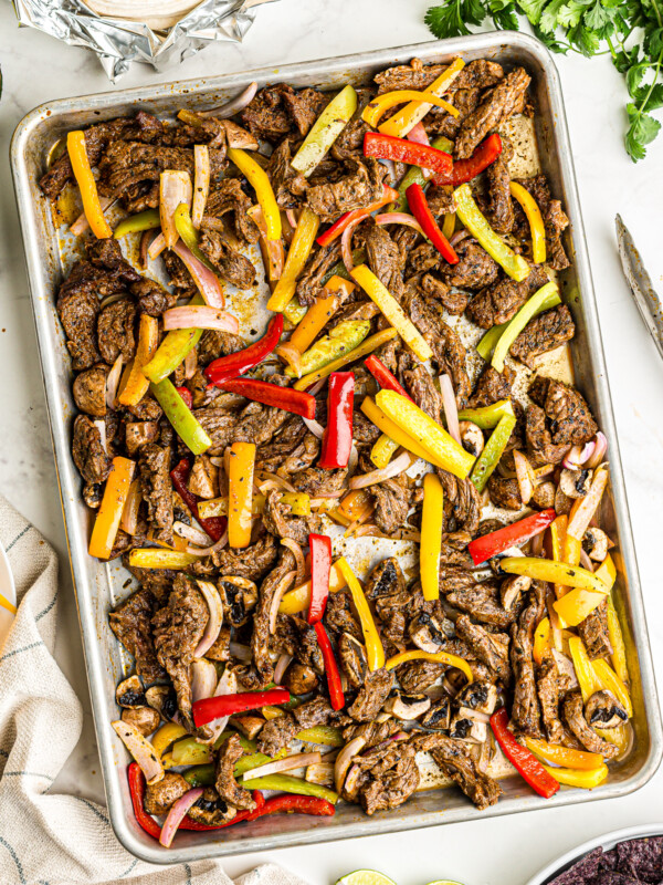 sheet pan steak fajitas