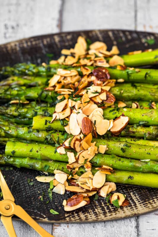 Asparagus Almondine Recipe - The Cookie Rookie®