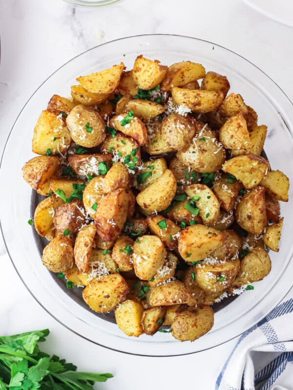 air fryer potatoes in glass bowl