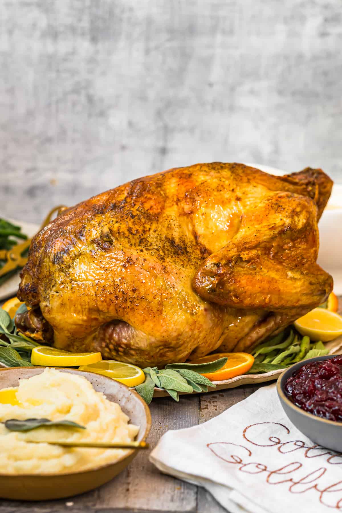 Easy Thanksgiving Turkey (Roast Turkey Recipe) - The Cookie Rookie®