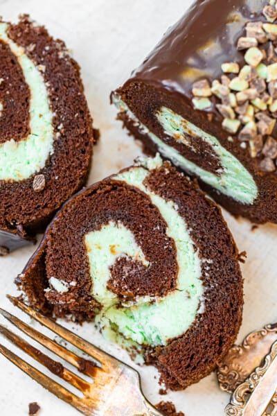 Mint Chocolate Swiss Roll - The Cookie Rookie®