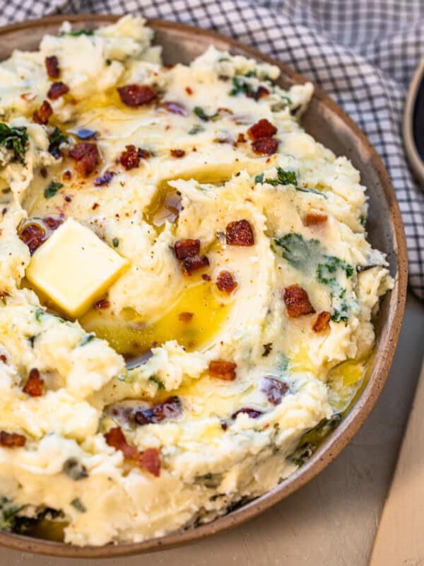 colcannon potatoes in bowl