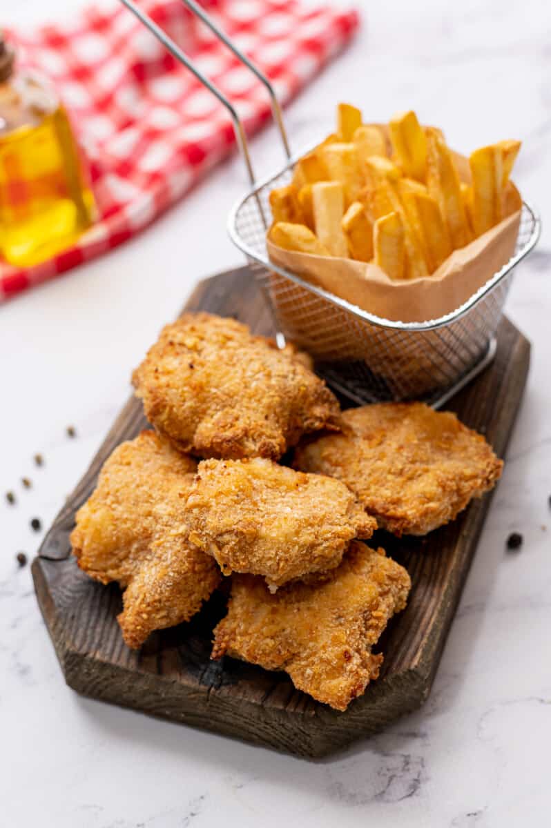 chicken nuggets with fries