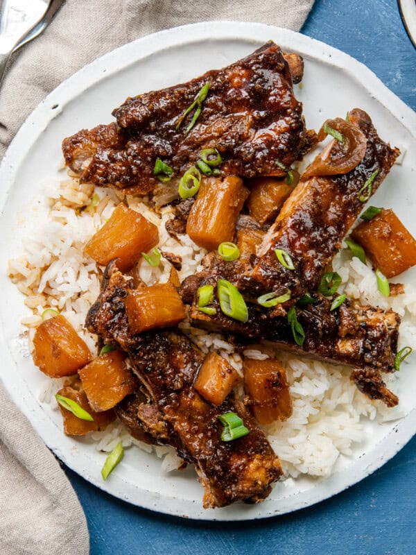 crockpot hawaiian ribs on plate over rice