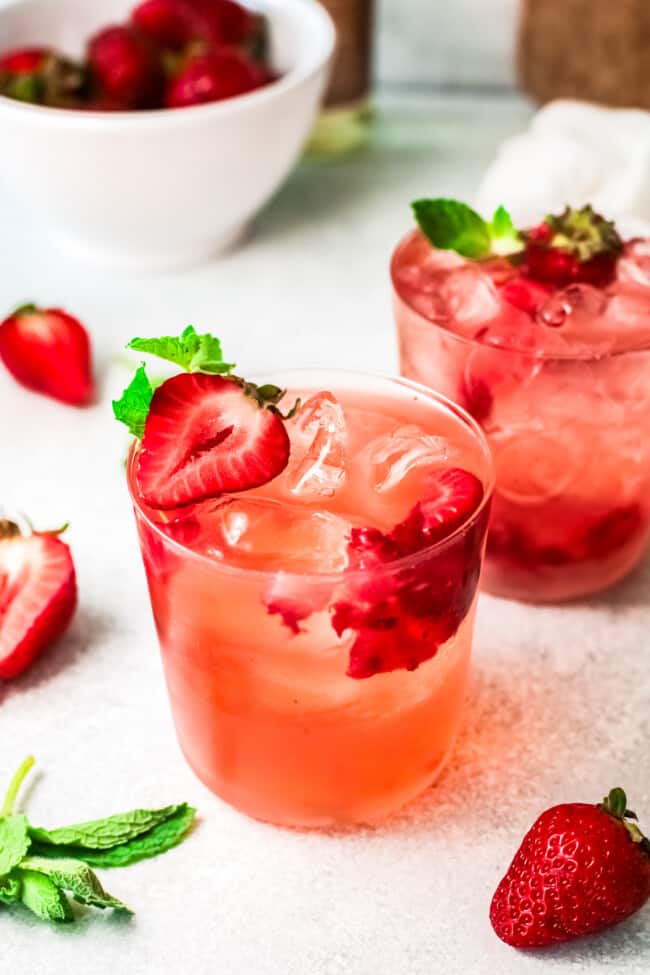 Strawberry Palomas Recipe - The Cookie Rookie®