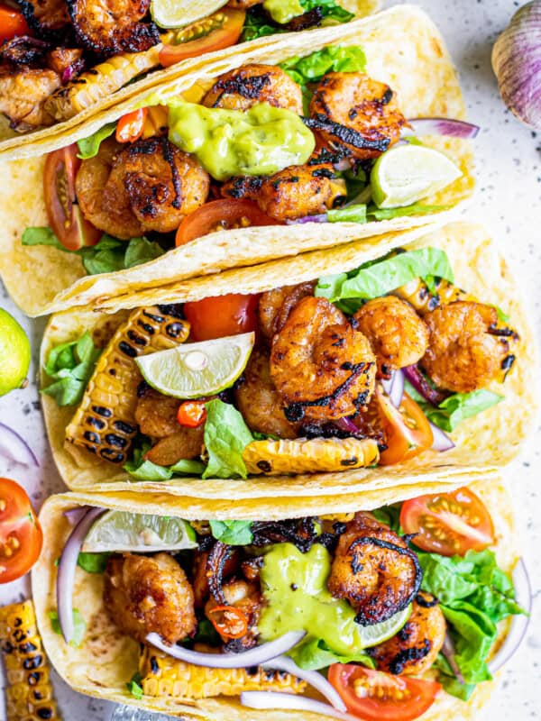 shrimp fajitas in flour tortillas