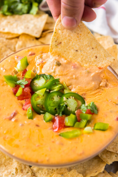 15-Minute Instant Pot Queso Recipe - The Cookie Rookie®