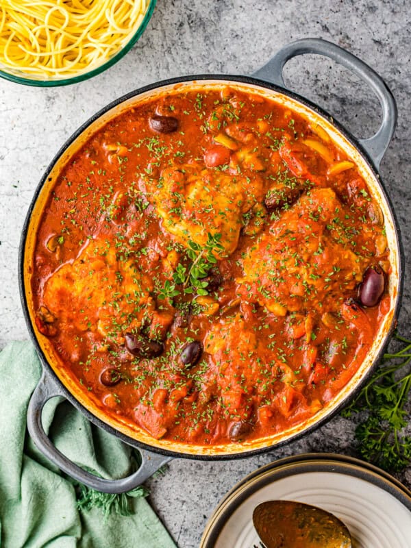 pot with chicken cacciatore