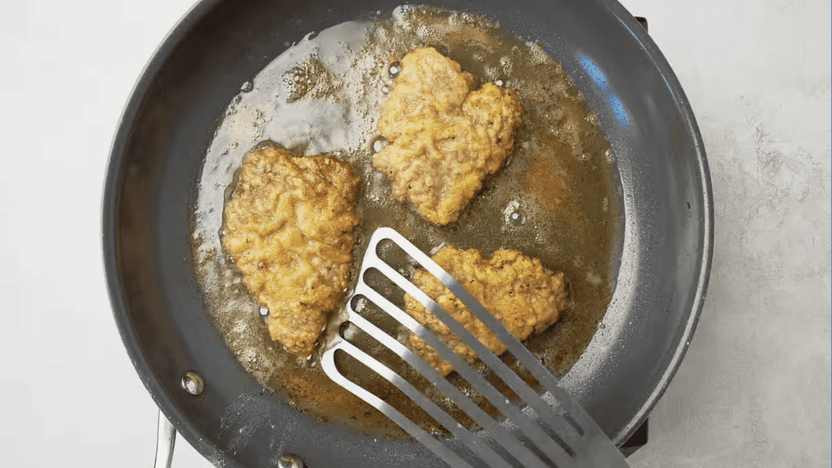 https://www.thecookierookie.com/wp-content/uploads/2021/07/chicken-fried-steak-how-to-5.png