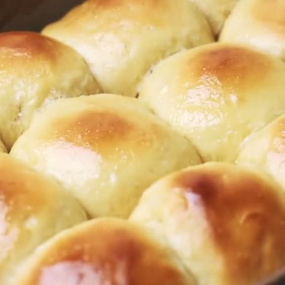 Hawaiian Rolls Recipe - The Cookie Rookie®