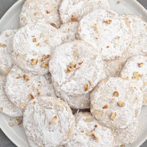 featured pecan sandies