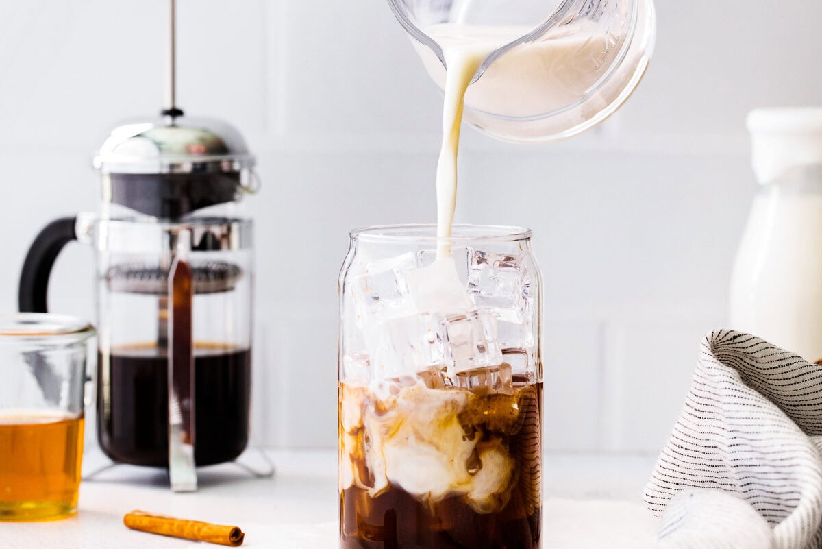 how to make iced honey cinnamon latte