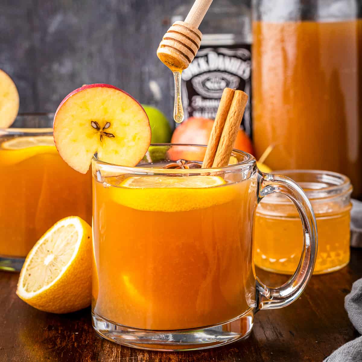 https://www.thecookierookie.com/wp-content/uploads/2021/10/featured-apple-cider-hot-toddy-recipe.jpg