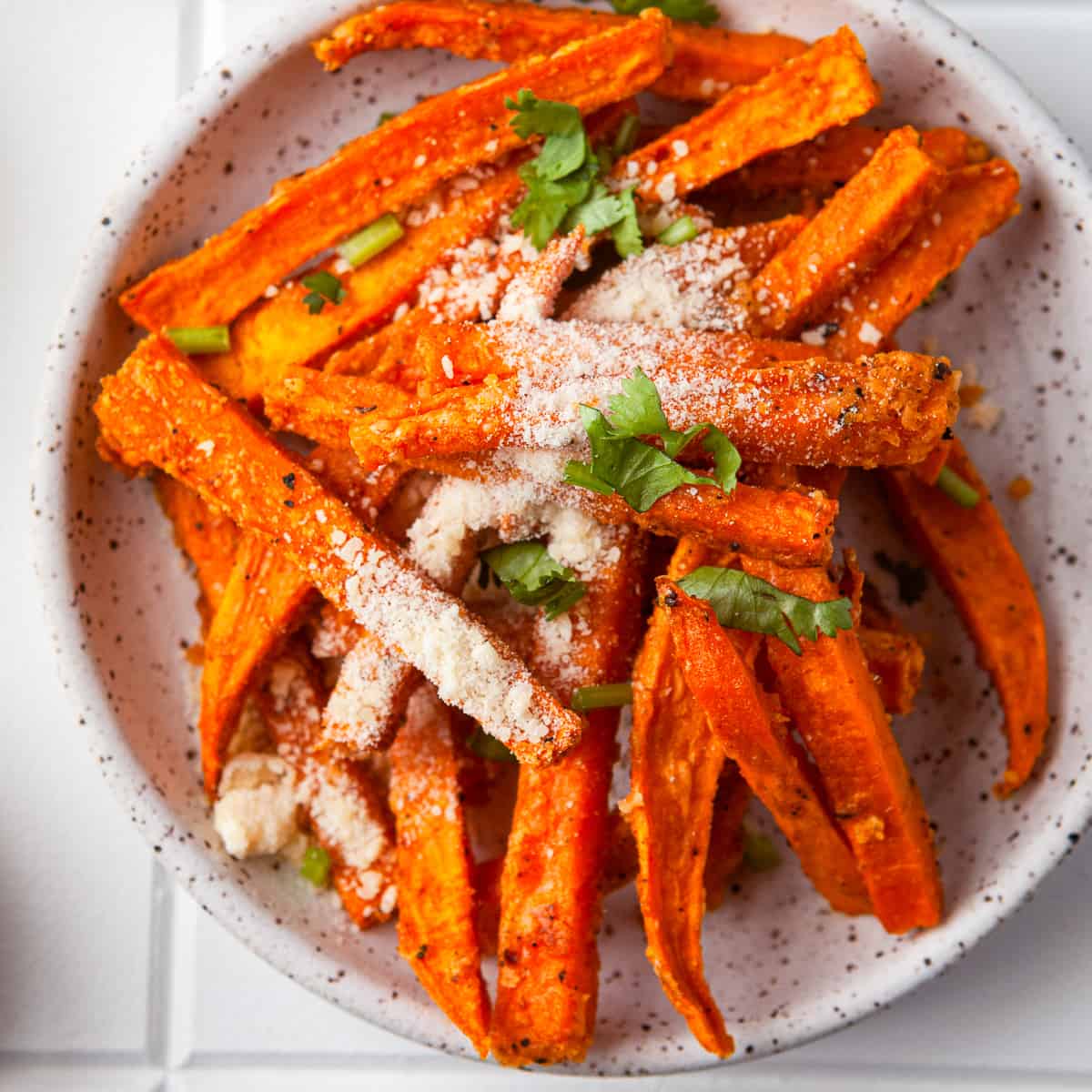 Baked Spiralized Sweet Potato Fries with Garlic and Parsley - Know